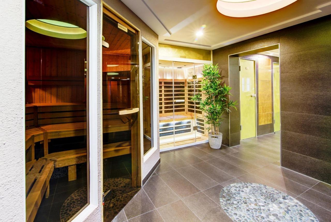 Hotel Residenz Waldkrone คูล็องสบอร์น ภายนอก รูปภาพ