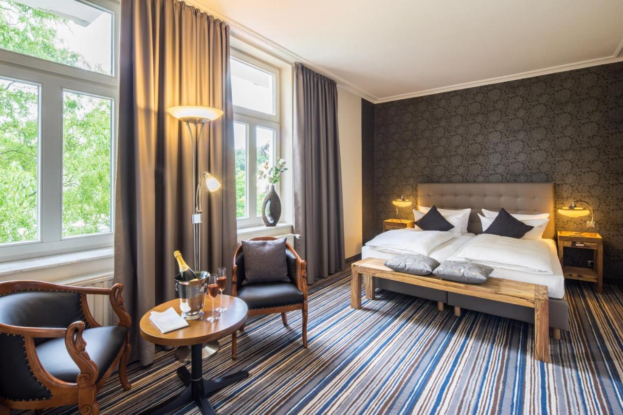 Hotel Residenz Waldkrone คูล็องสบอร์น ภายนอก รูปภาพ