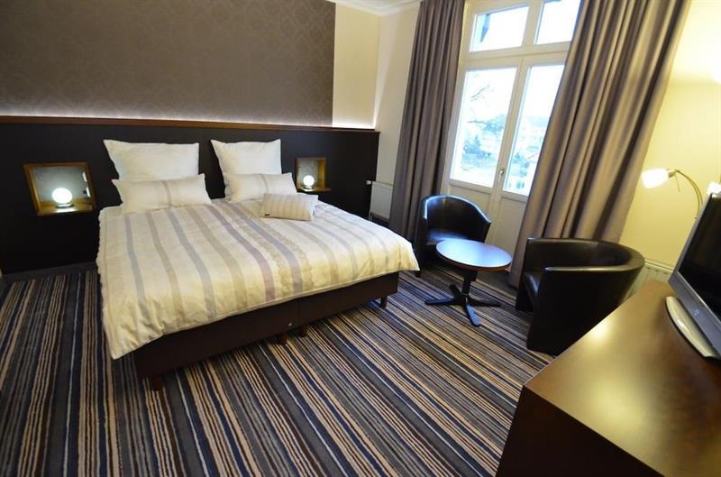 Hotel Residenz Waldkrone คูล็องสบอร์น ภายนอก รูปภาพ