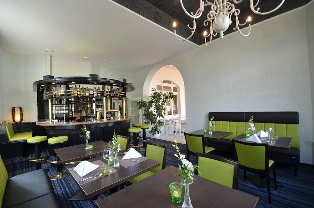 Hotel Residenz Waldkrone คูล็องสบอร์น ภายนอก รูปภาพ